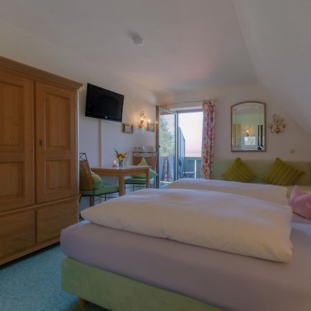 Hotel "Malerwinkel" Gmbh Seeon Seebruck Bagian luar foto