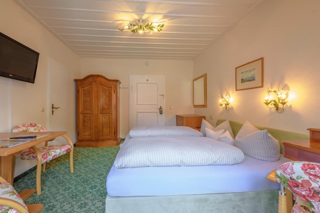 Hotel "Malerwinkel" Gmbh Seeon Seebruck Ruang foto