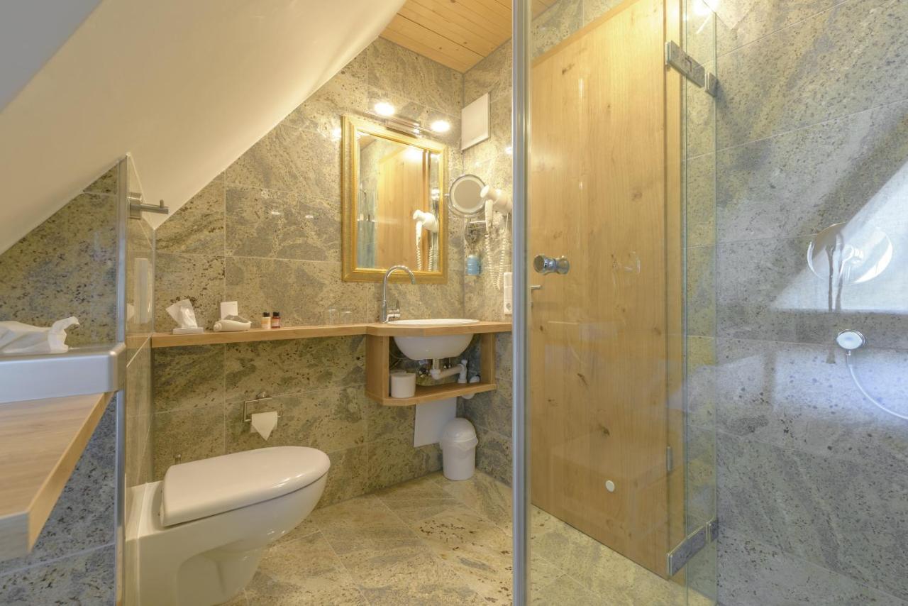 Hotel "Malerwinkel" Gmbh Seeon Seebruck Ruang foto