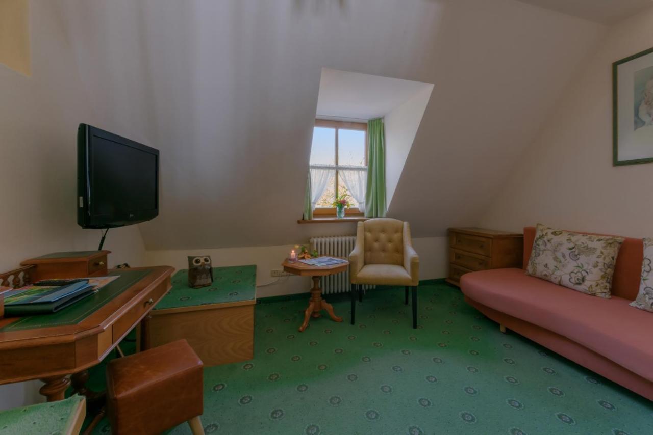 Hotel "Malerwinkel" Gmbh Seeon Seebruck Ruang foto